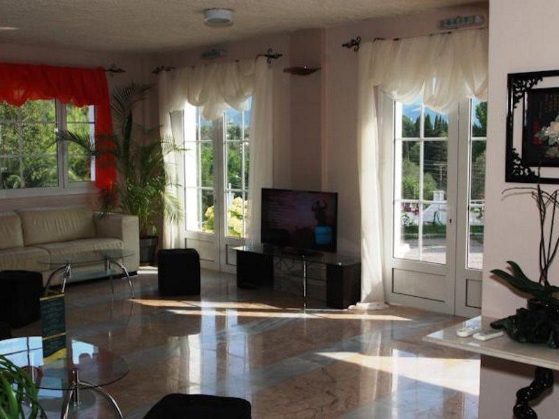 Victoria Hill Hotel Дассия Экстерьер фото