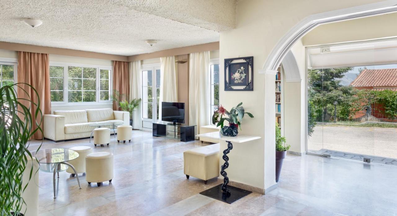Victoria Hill Hotel Дассия Экстерьер фото